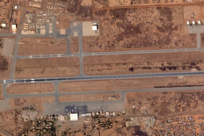 Niger État islamique aéroport Niamey