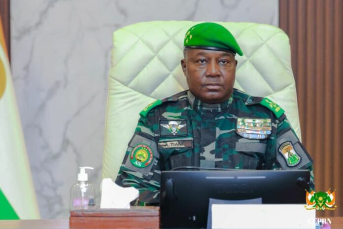 Niger : le gouvernement vise une hausse de la production d’or sur 2026-2028