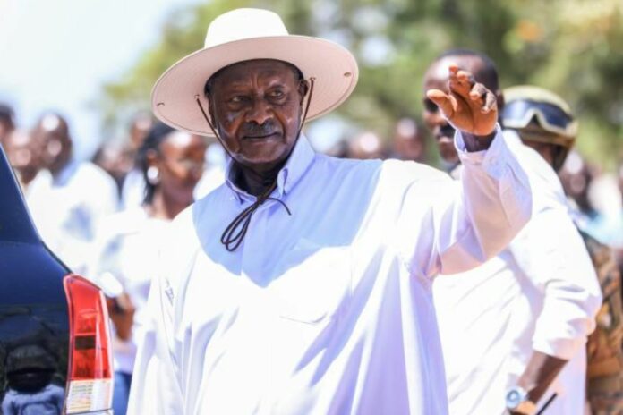 Élection présidentielle en Ouganda : Museveni en tête, Bobi Wine placé en résidence surveillée