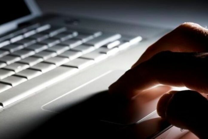 Côte d’Ivoire : il diffuse les vidéos intimes de son ex et paie le prix fort