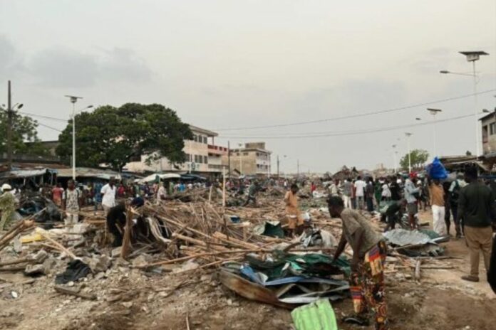 Bénin, marché de friperie Missèbo