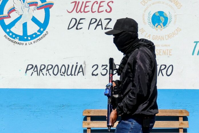 Les États-Unis exhortent leurs ressortissants à fuir le Venezuela