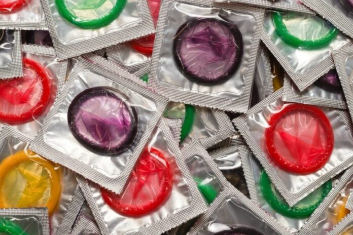 JO d'hiver 2026 préservatifs villages olympiques