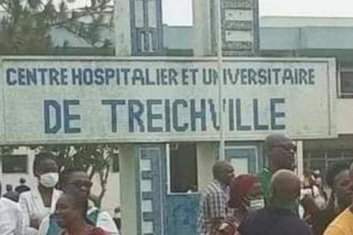 Côte d’Ivoire/CHU de Treichville : le personnel réclame le paiement d’arriérés de salaires