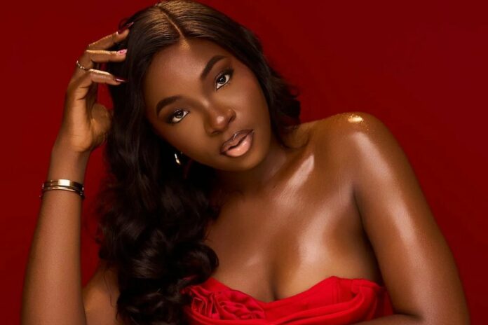 Nigéria : la chanteuse Ifunanya Nwangene meurt après une morsure de serpent