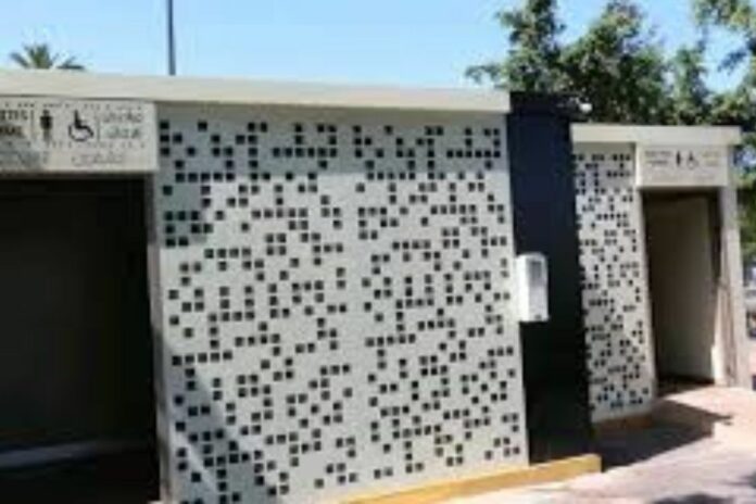 Bénin, toilettes publiques