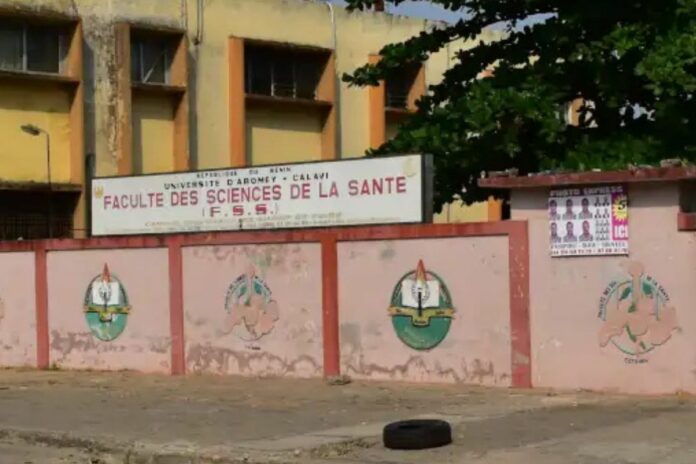 Bénin étudiants médecine stages FSS