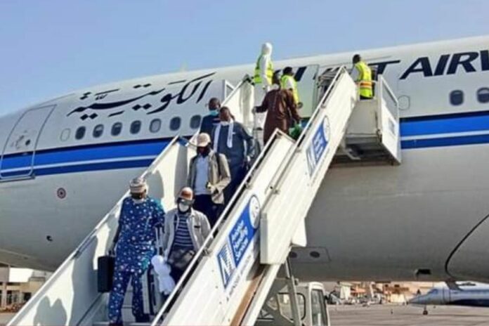 Guerre au Moyen-Orient : le Bénin organise le rapatriement de ses citoyens bloqués au Koweït, Émirats et Bahreïn Guerre Moyen-Orient Bénin Koweït, Émirats Bahreïn