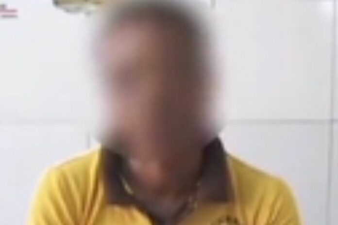 Bénin torture femme feu