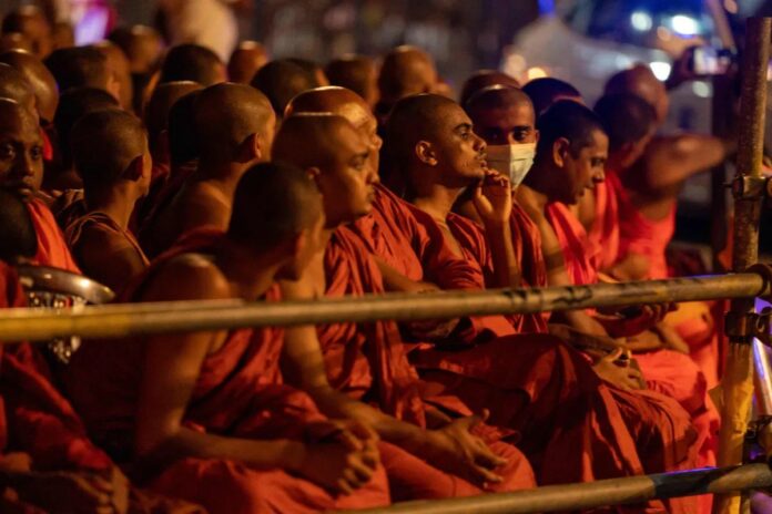 Sri Lanka moines bouddhistes cannabis