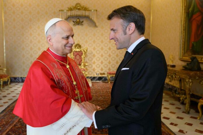 Vatican Emmanuel Macron pape Léon XIV