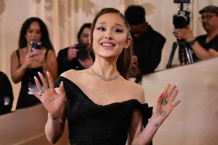 Ariana Grande album Petal