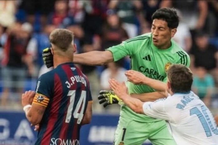 Liga 2 gardien de but Saragosse carton rouge