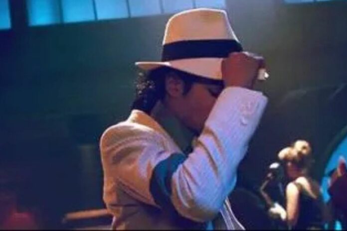 Annie, are you OK ?Smooth Criminal Jackson