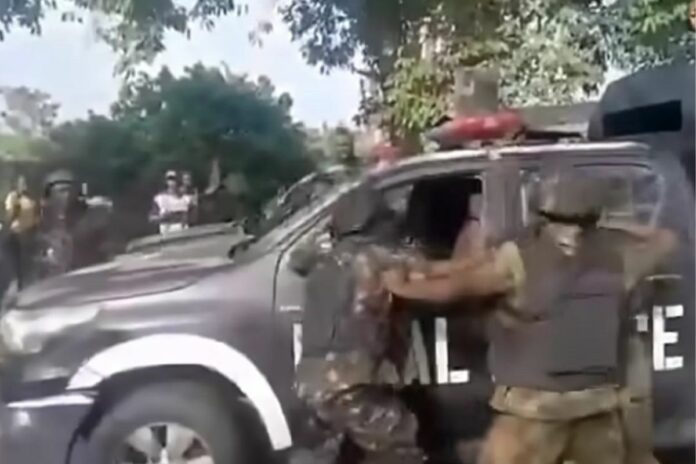 Nigeria bagarre soldats l'armée de terre marine