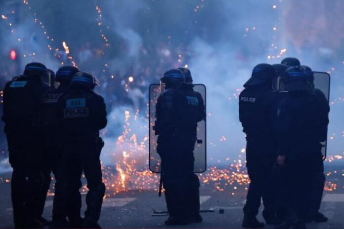 Sacre du PSG : un mort et un mineur grièvement blessé lors des festivités à Paris