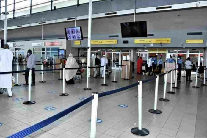 Ebola Côte d’Ivoire dispositif sanitaire aéroport