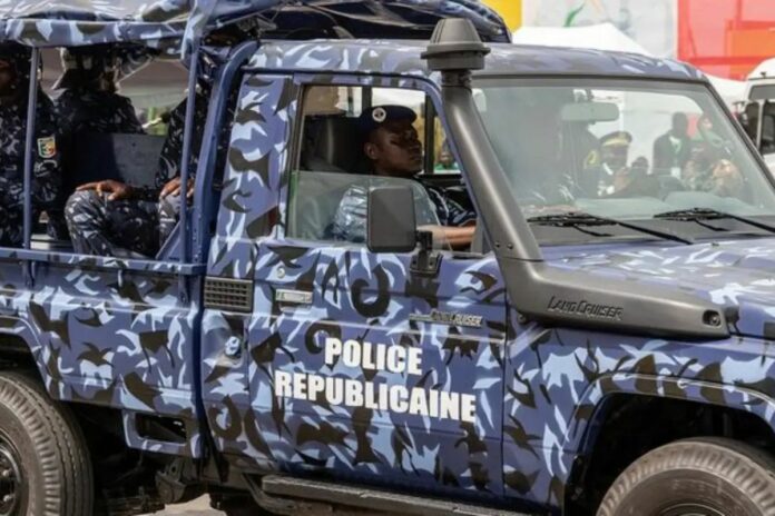 Bénin faux policier vol moto Tori-Bossito