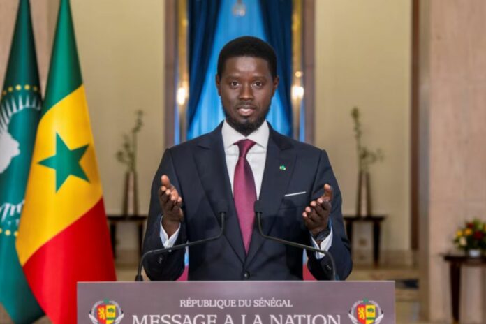 Sénégal président Faye tire Pastef