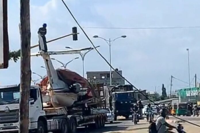 Togo avion camion réseaux sociaux