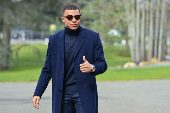 Kylian Mbappé PSG Mobutu du football