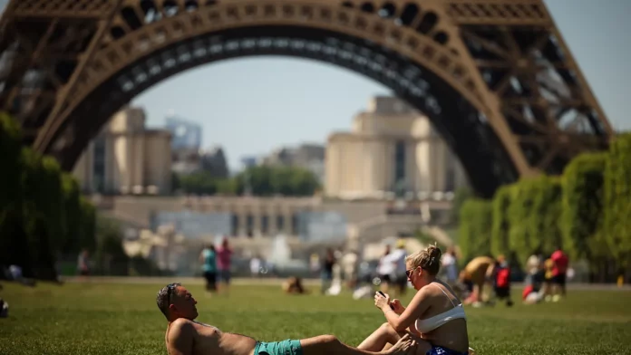 France : la canicule provoque une surmortalité de plus de 2.000 décès