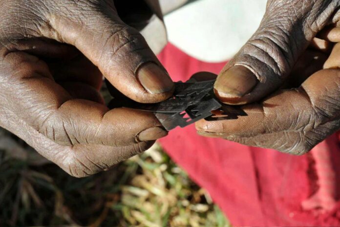 Côte d’Ivoire : trois femmes poursuivies après l’excision de cinq fillettes