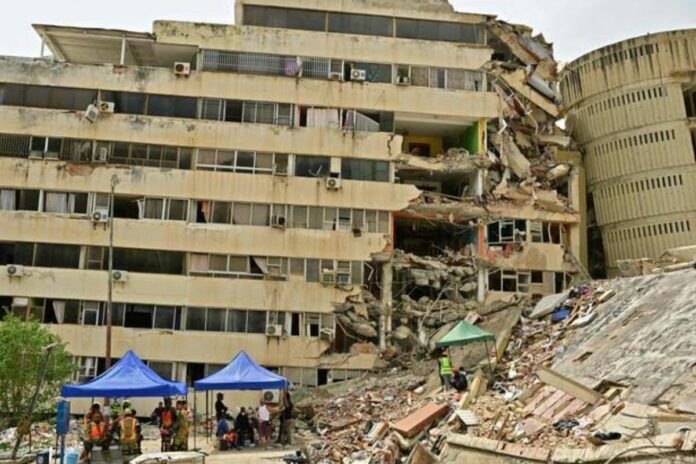 Un séisme de magnitude 3,0 a secoué Caracas vendredi, dans le secteur d'El Rosal. Cette nouvelle secousse, après les violentes répliques des jours précédents, a réveillé les craintes des résidents.