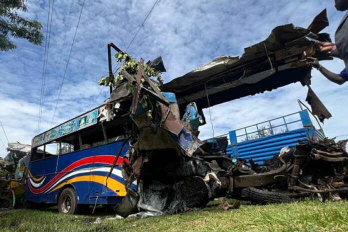 Ouganda : un accident de bus scolaire fait 21 morts, dont 20 enfants