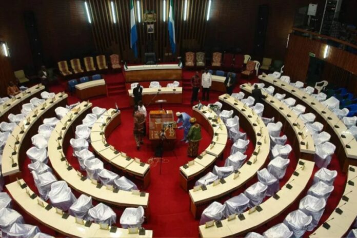 Sierra Leone : le Parlement adopte une importante réforme des règles électorales