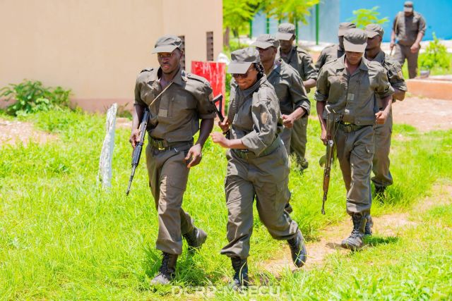 Burkina Faso : des journalistes envoyés en formation militaire obligatoire