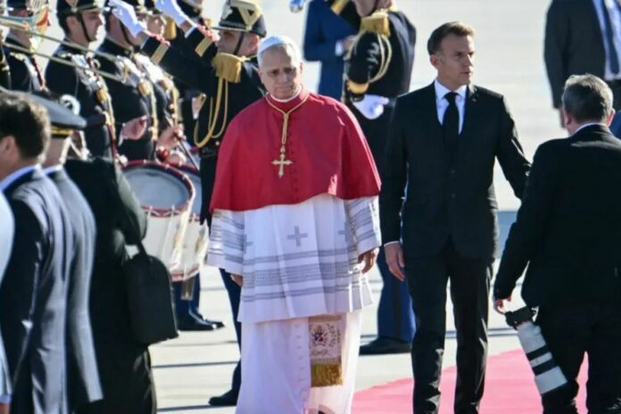 France : Léon XIV entame une visite de quatre jours entre Paris, Lourdes et Metz
