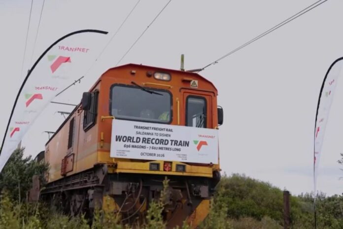 Afrique du Sud : le plus long train de marchandises jamais construit entre en service Afrique du Sud : le plus long train de marchandises jamais construit entre en service