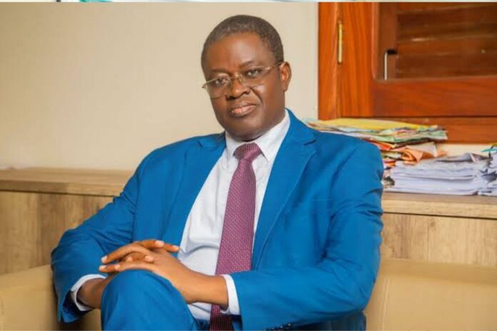 Le parti Les Démocrates se dote d’une nouvelle équipe dirigeante. Réunis à Porto-Novo les 10 et 11 octobre 2026, les délégués ont mis en place un Bureau politique composé de 60 membres, avec Nourénou Atchadé à sa tête.
