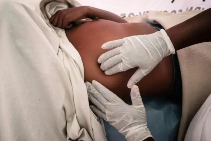 Octobre Rose : comment bien pratiquer l’autopalpation des seins ?