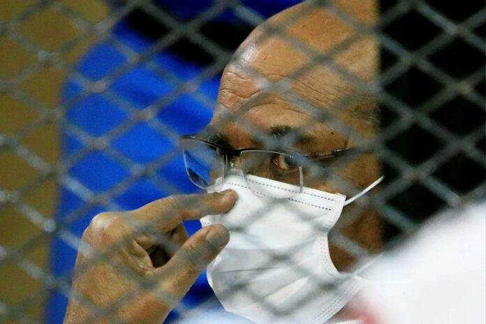 Soudan : l'ancien président Omar el-Béchir demande à être soigné à l’étranger