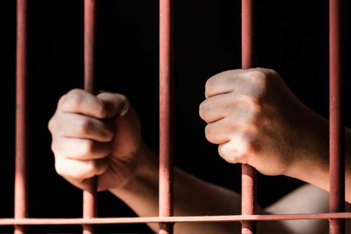 Sénégal : un ouvrier poursuivi pour des violences sexuelles présumées sur deux sœurs